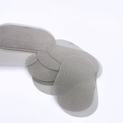 Tecido de malha de arame fabricado a partir de arame de aço inoxidável com tamanho de buraco personalizável e resistência a ácidos/alcalinos/incêndios